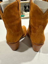 Load image into Gallery viewer, Partlow Caramel Suede Western Booties
