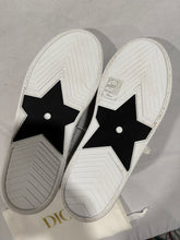 Load image into Gallery viewer, Dior 24W Black White Star Knit Sneaker
