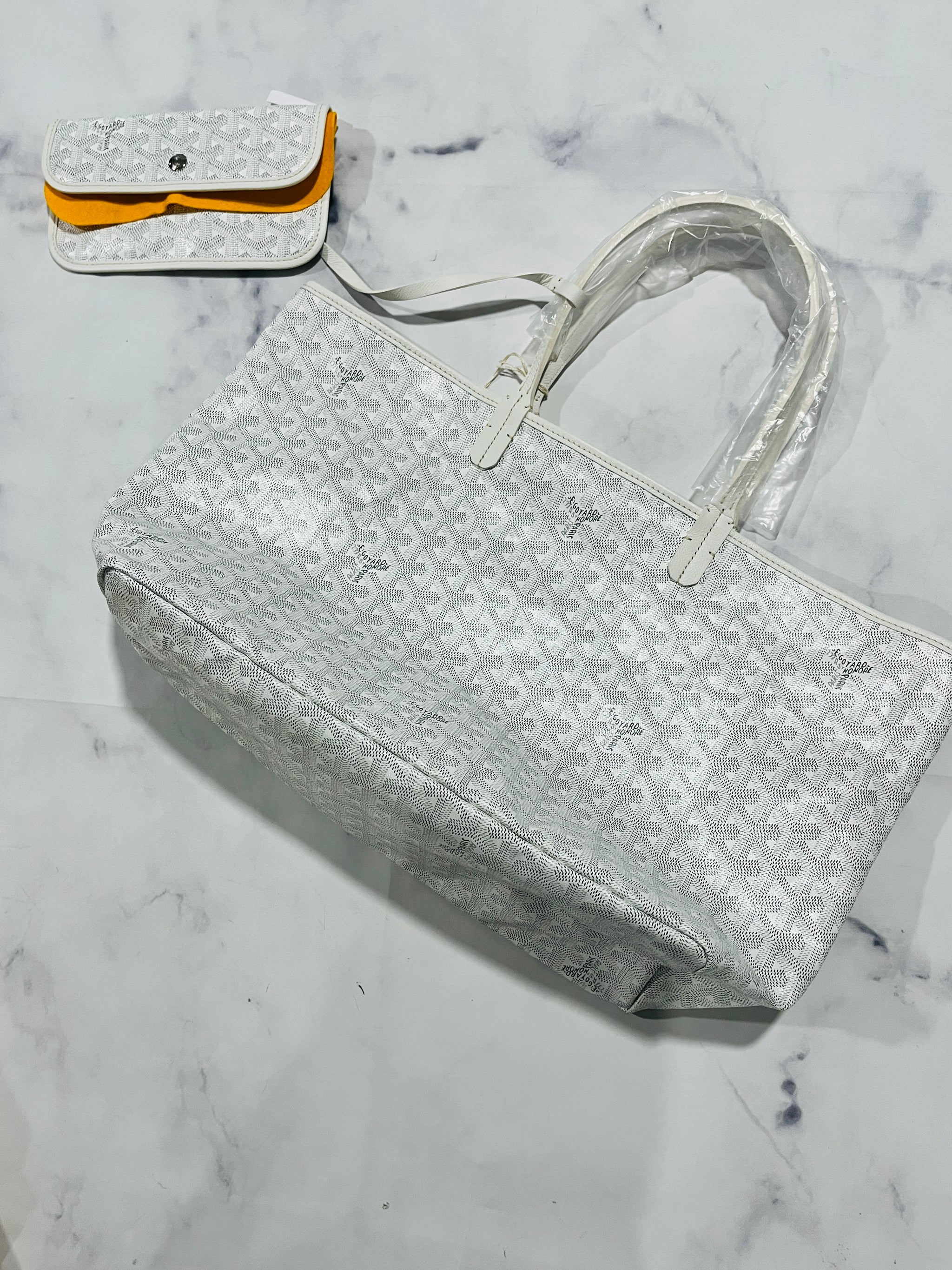 Goyard St Louis PM White Tote Special Edition Handbag – The