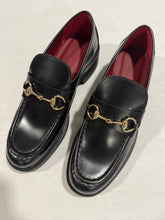 Load image into Gallery viewer, Gucci Horsebit Black Leather Round Toe Loafers
