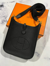 Load image into Gallery viewer, Hermes 16 Tpm Clemence Leather Crossbody Bag
