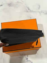 Load image into Gallery viewer, Hermes 16 Tpm Clemence Leather Crossbody Bag
