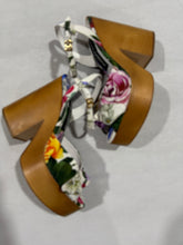 Load image into Gallery viewer, Dolce &amp; Gabbana Floral Platform Sandal
