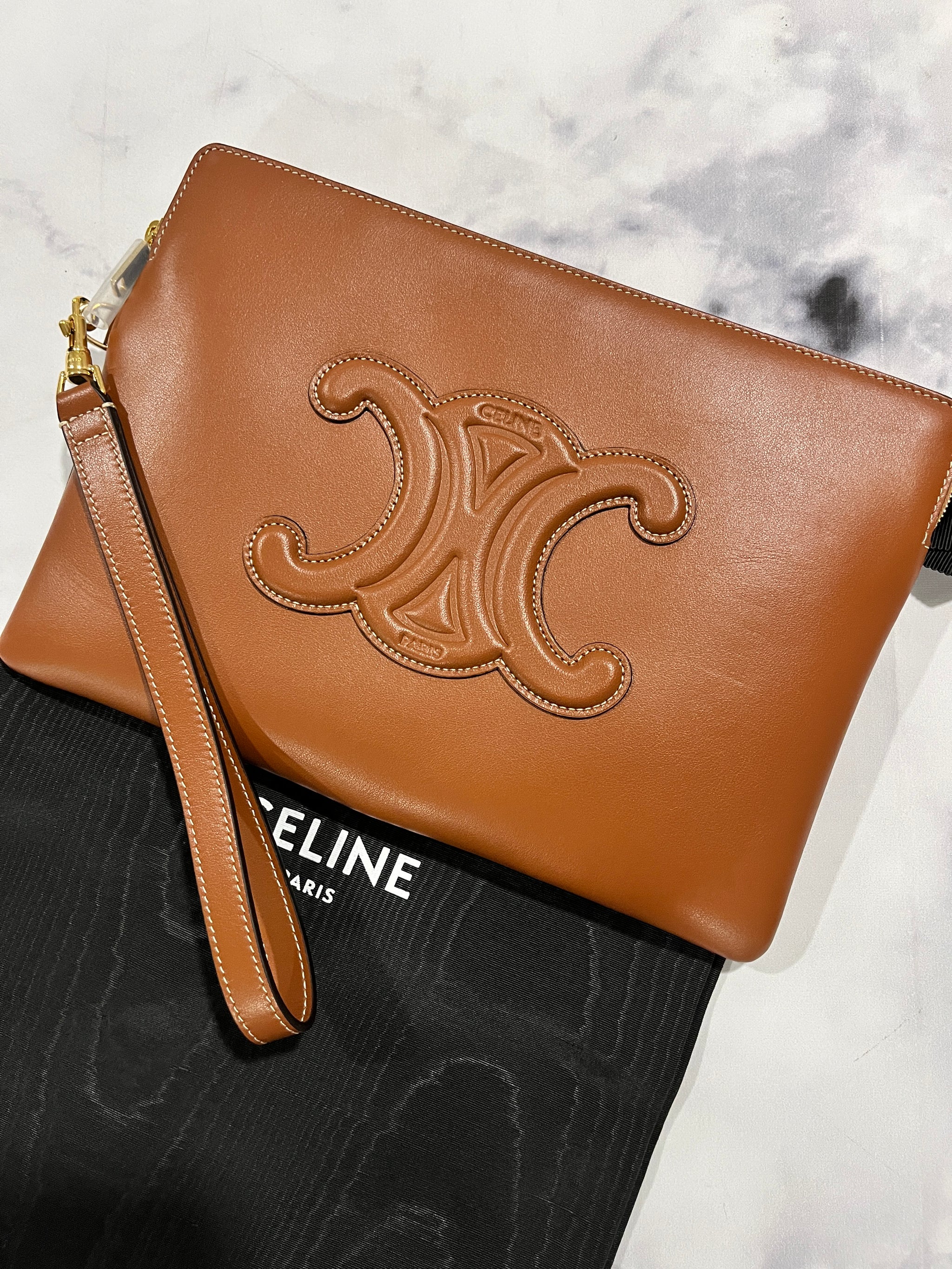 Celine Tan Triomphe Medium Zip Top Pouch Clutch – The Celine Tan Triomphe Medium Zip Top Pouch Clutch – The