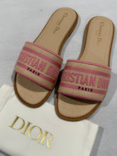 Load image into Gallery viewer, Dior Raffia Pink Embroidered D Way Slides
