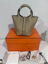 Load image into Gallery viewer, Hermes Picotin Lock 18 Clemence Handbag Trench
