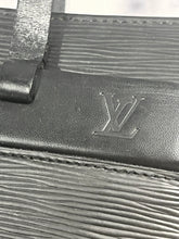 Load image into Gallery viewer, Louis Vuitton Black Epi Leather Croisette Shoulder Bag
