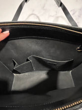 Load image into Gallery viewer, Louis Vuitton Black Epi Leather Croisette Shoulder Bag
