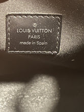 Load image into Gallery viewer, Louis Vuitton Black Epi Leather Croisette Shoulder Bag
