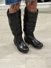 Load image into Gallery viewer, Moncler Quilted Down Puffer Snow Boots
