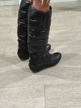 Load image into Gallery viewer, Moncler Quilted Down Puffer Snow Boots
