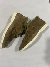 Load image into Gallery viewer, Alexandre Birman Shearling Etoupe Booties
