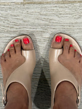 Load image into Gallery viewer, Christian Louboutin Pearle Leche One toe Sandal
