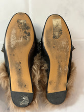 Load image into Gallery viewer, Gucci Bow Lambskin Princetown Flats
