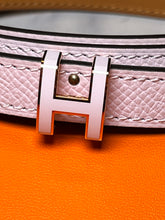 Load image into Gallery viewer, Hermes Pop H Pink Leather Belt
