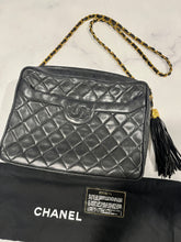 Load image into Gallery viewer, Chanel Lambskin Vintage Camera Crossbody Bag
