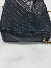 Load image into Gallery viewer, Chanel Lambskin Vintage Camera Crossbody Bag
