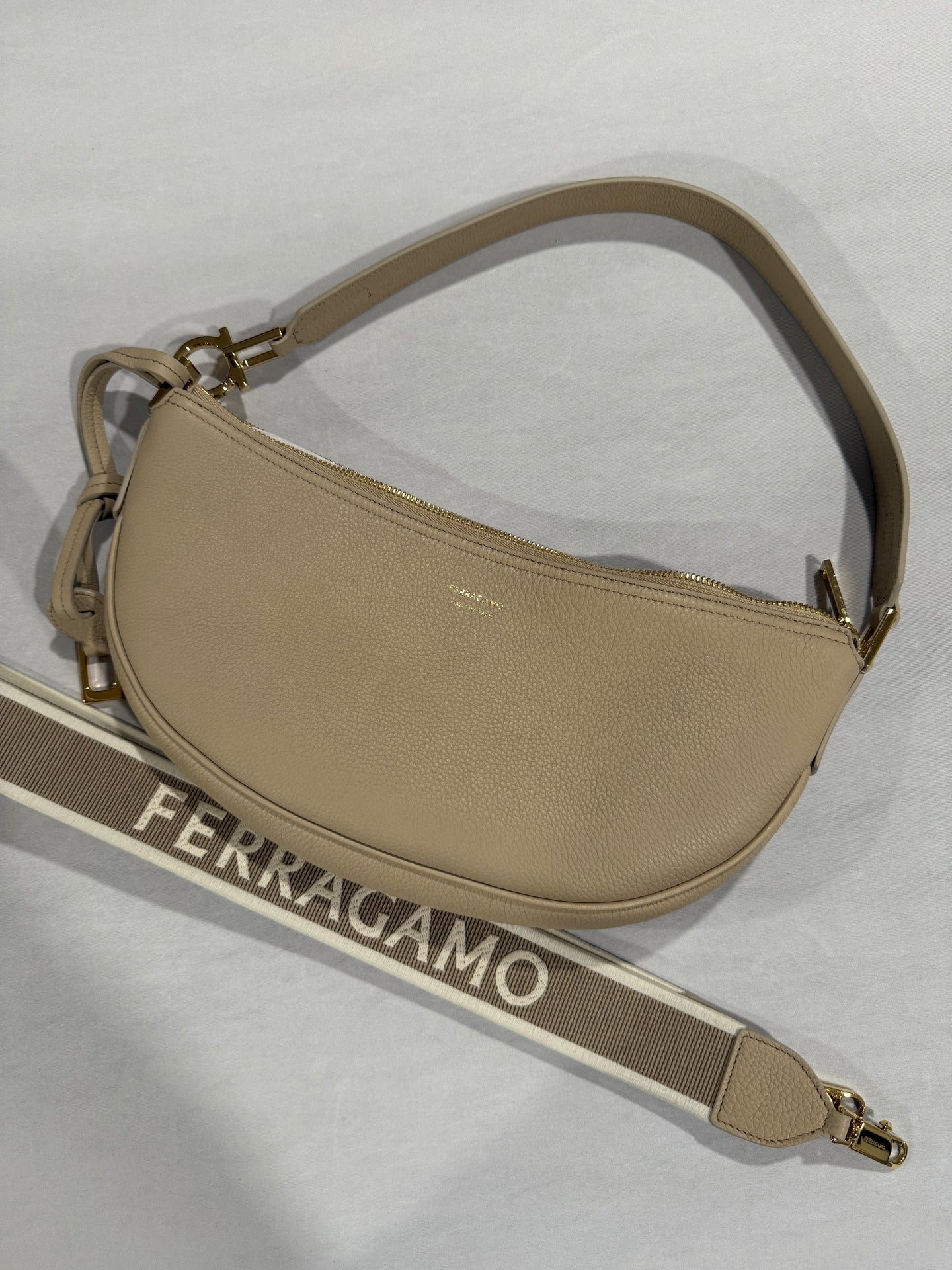 Salvatore Ferragamo Beige Gancini Buckle Crossbody Bag