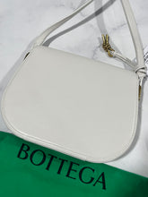 Load image into Gallery viewer, Bottega Veneta Desiree Chalk Large Crossbody
