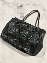 Load image into Gallery viewer, Chanel Black Glazed Calfskin Pleated Leather Tote Handbag
