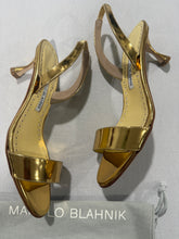 Load image into Gallery viewer, Manolo Blahnik Gold Metallic Slingbacks
