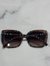 Load image into Gallery viewer, Burberry Brown Plaid Sunglasses
