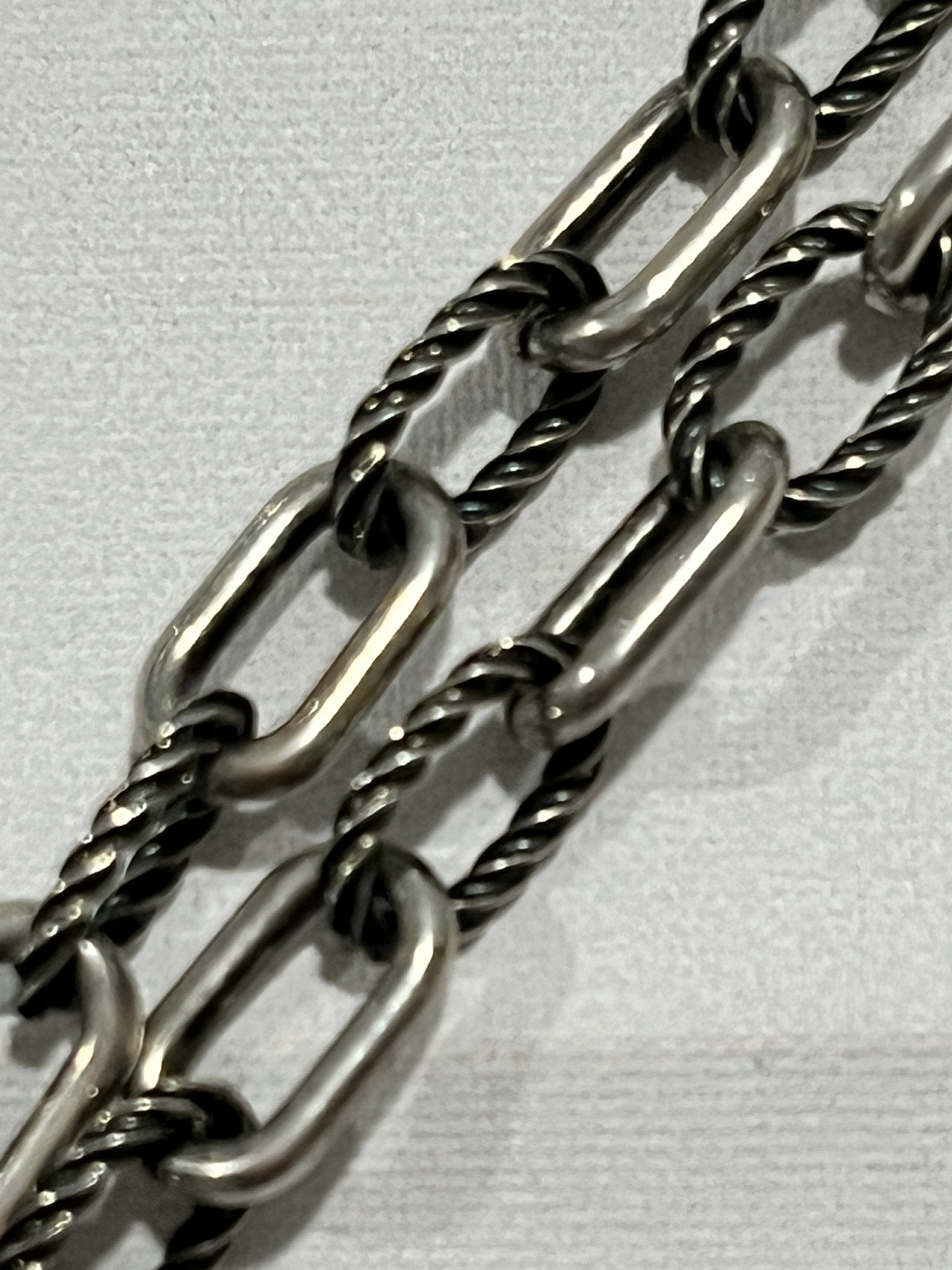 Gucci Sterling Silver Ouroboros Necklace – The Millionaires Closet