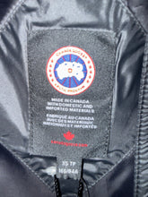 Load image into Gallery viewer, Canada Goose Ellison Down Packable Black Jacket
