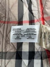 Load image into Gallery viewer, Burberry Navy Quilted Finsbridge Short Hooded Jacket
