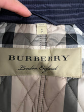 Load image into Gallery viewer, Burberry Navy Quilted Finsbridge Short Hooded Jacket
