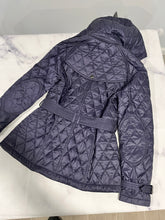 Load image into Gallery viewer, Burberry Navy Quilted Finsbridge Short Hooded Jacket
