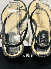 Load image into Gallery viewer, Chanel Black Thong Chain Trim Thong Sandals
