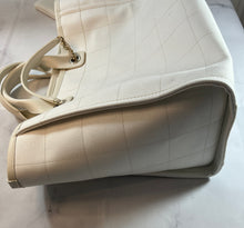 Load image into Gallery viewer, Chanel 23C Ivory Ecru Deauville Tote Handbag
