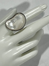 Load image into Gallery viewer, Ippolita Mother Of Pearl &amp; Diamonds Sterling Silver Ring
