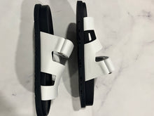 Load image into Gallery viewer, Hermes Chypre White Slide Sandals
