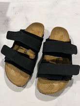 Load image into Gallery viewer, Birkenstock Uji Black Slide Sandalsv
