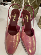 Load image into Gallery viewer, Chanel 26K  Iridescent Pink Croc Embossed Slingback
