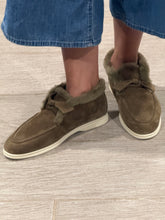 Load image into Gallery viewer, Alexandre Birman Shearling Etoupe Booties
