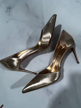 Load image into Gallery viewer, Christian Louboutin Gold Iriza Pump
