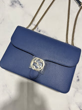Load image into Gallery viewer, Gucci Pebbled Leather Blue Flap Crossbody Bag
