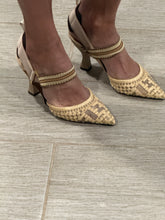 Load image into Gallery viewer, Fendi Colibri Mesh Raffia Heels size 36.5
