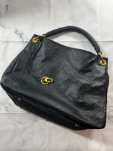 Load image into Gallery viewer, Louis Vuitton Artsy MM Empriente Shoulder Bag
