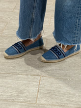 Load image into Gallery viewer, Gucci GG Denim Blue Espadrille
