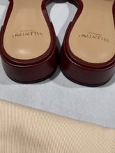Load image into Gallery viewer, Valentino Garavani VLogo Burgundy Slide Sandals
