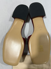 Load image into Gallery viewer, Valentino Garavani VLogo Burgundy Slide Sandals
