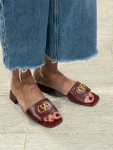 Load image into Gallery viewer, Valentino Garavani VLogo Burgundy Slide Sandals

