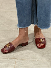 Load image into Gallery viewer, Valentino Garavani VLogo Burgundy Slide Sandals
