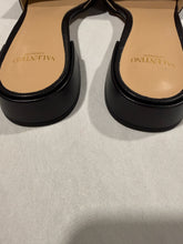 Load image into Gallery viewer, Valentino Garavani VLogo Black Slide Sandals
