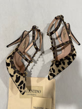 Load image into Gallery viewer, Valentino Garavani Rockstud Pumps w/ Pony Effect Calfskin

