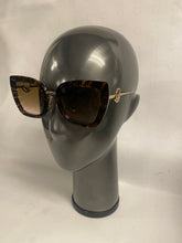 Load image into Gallery viewer, Fendi Hologram FF Square Sunglasses
